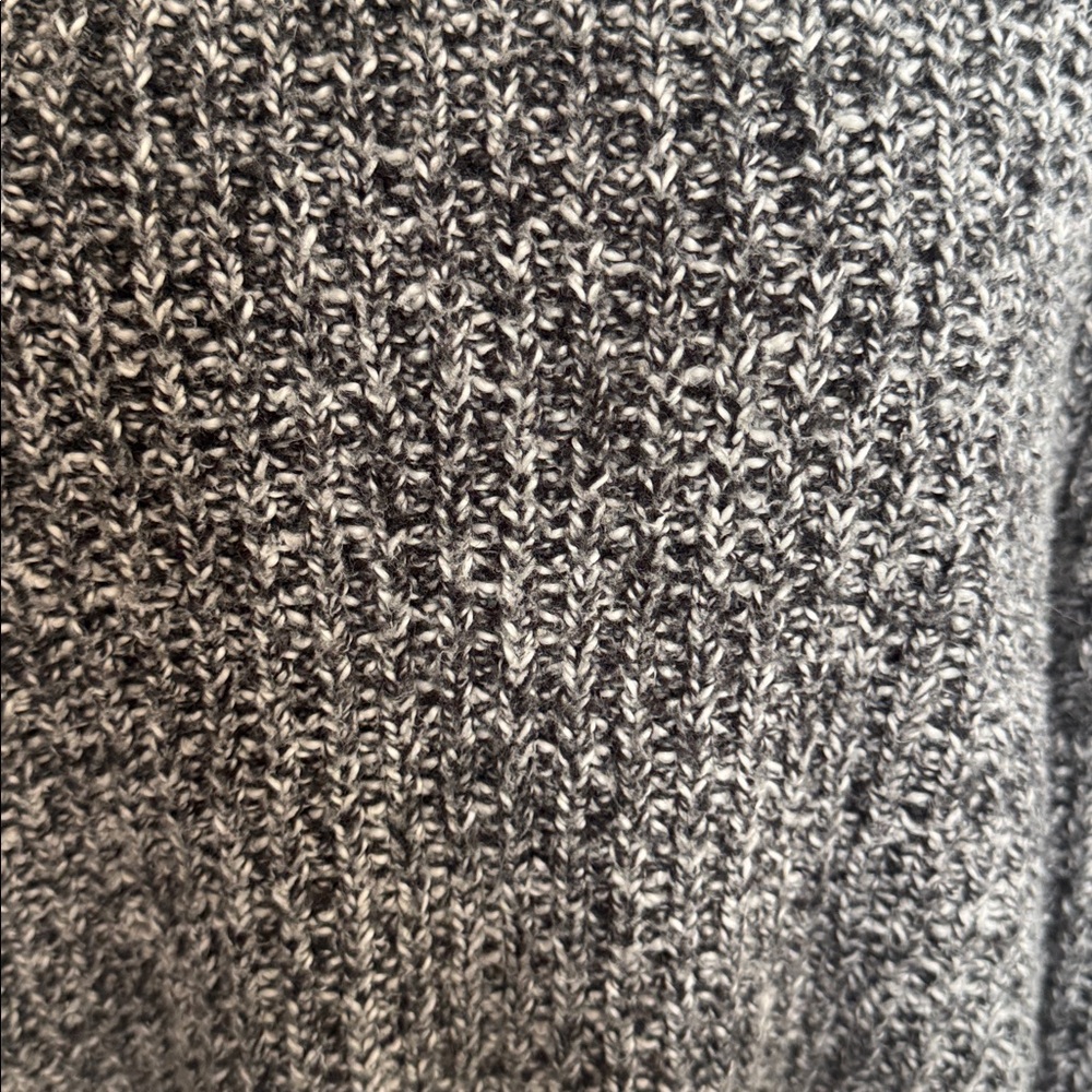 Universal Thread Charcoal Sweater - Size Large - Picture 4 of 8